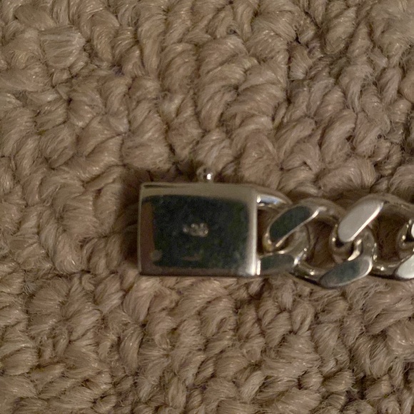 925 Sterling silver bracelet. Measures 7 3/4 inches. Heavy weight. - Picture 3 of 4